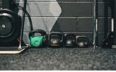 Best Kettlebell Ab Exercises: 6 Adjustable and Fixed Picks